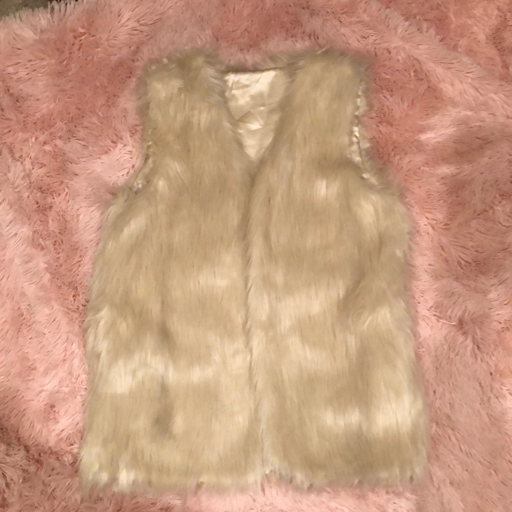 🌻 Faux Fur Fashion Boutique Vest